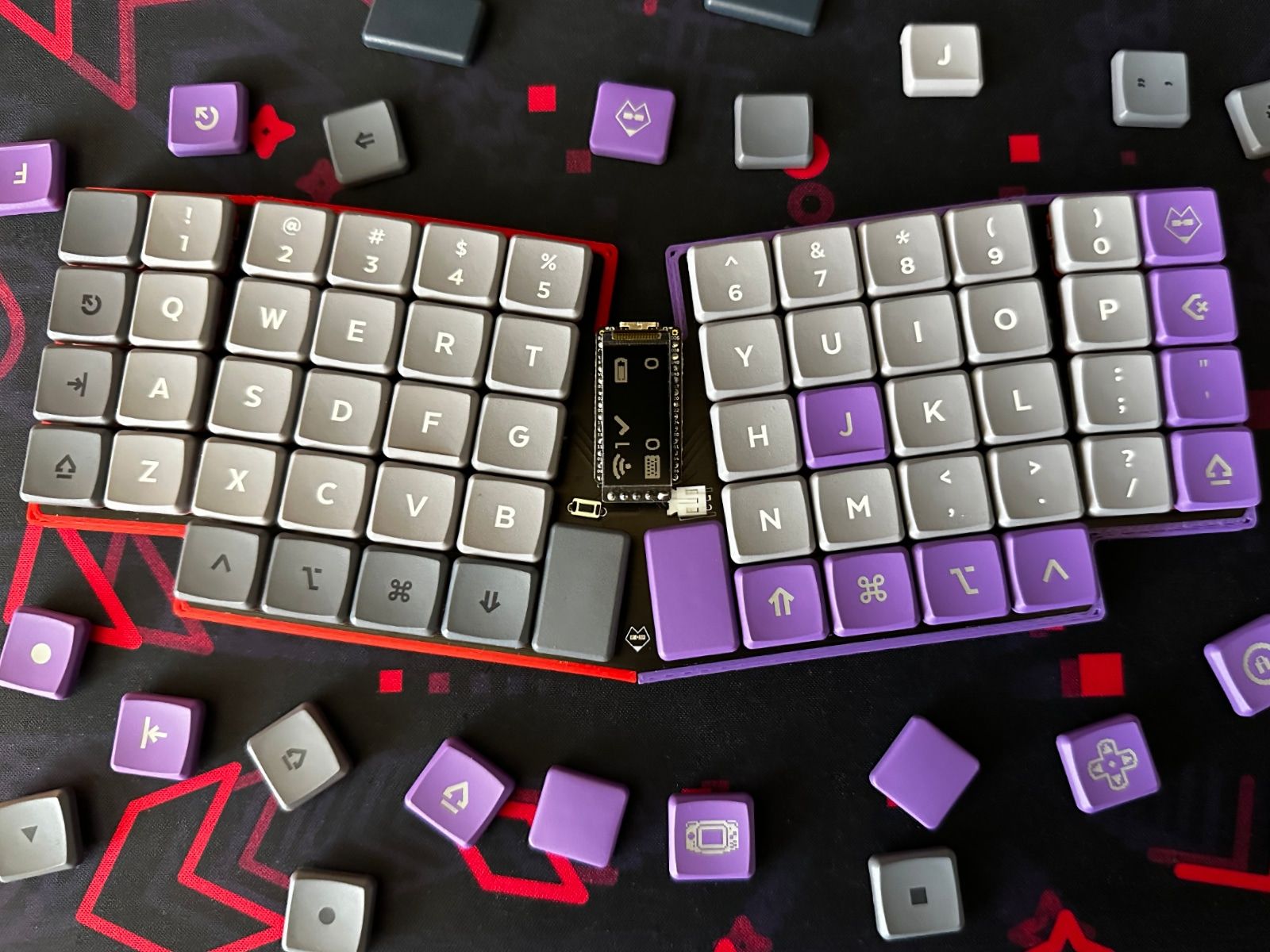 Design Your Own Low-Profile Keycaps With FK Custom